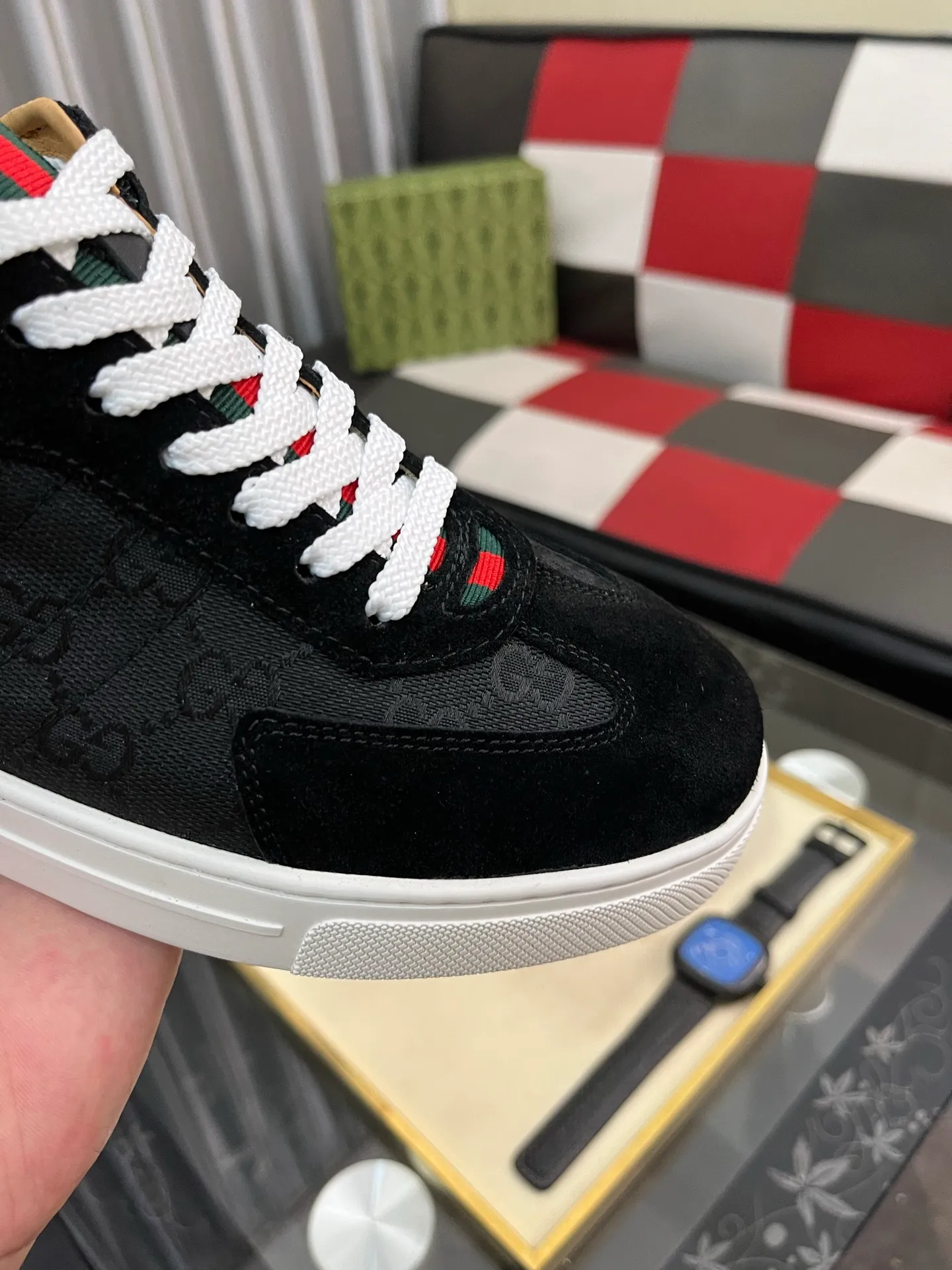 Men's shoes 💰380⌚️⌚️Gucci •Gucci original quality.~ Unique modern style sneakers. 🏃A must-have casual shoe for trendy men😍😍 Original brand imported from Italy, imported original leather, sheep lining (refuses to discolor and grind feet) Sole: Original sole provided by the original factory, French lazy style design ⚠️Fit to the feet, original quality, super comfortable original sole. Just like shooting the real thing🎬The real thing is better, code number: 38-442️⃣colors available